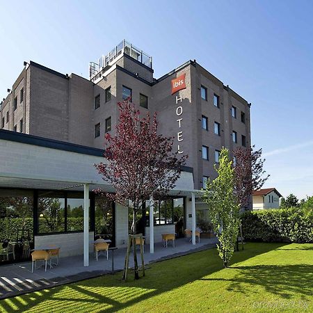 Hotel Ibis Firenze Prato Est Кампи-Бизенцио Экстерьер фото