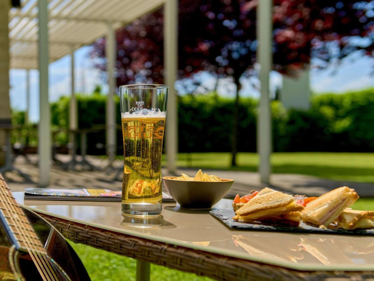 Hotel Ibis Firenze Prato Est Кампи-Бизенцио Экстерьер фото