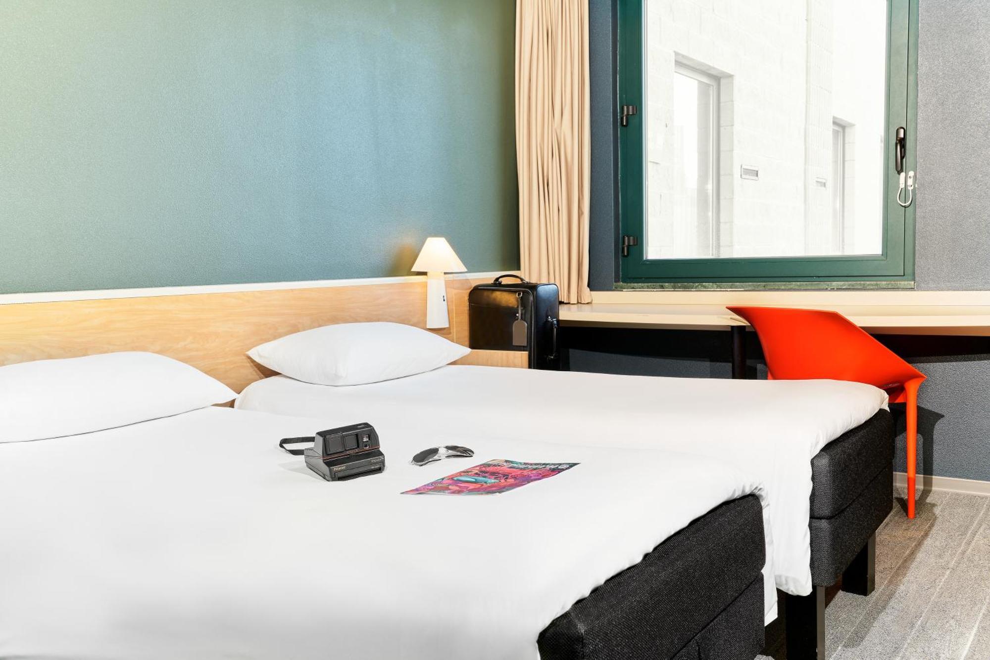 Hotel Ibis Firenze Prato Est Кампи-Бизенцио Экстерьер фото